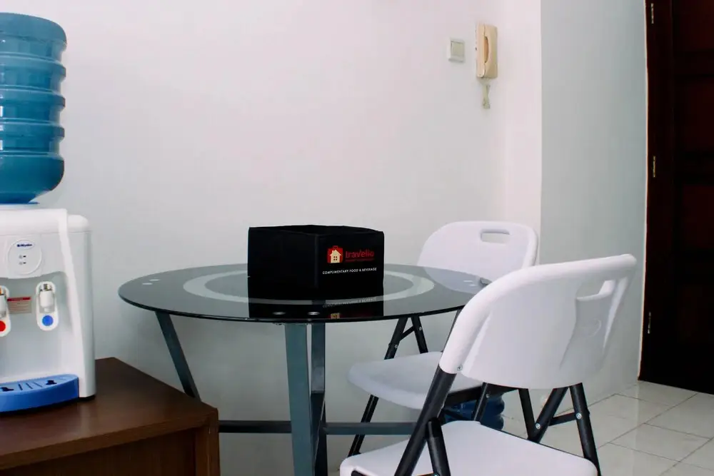 Джакарта: Homey And Simply Look 1Br At Puri Garden Apartment