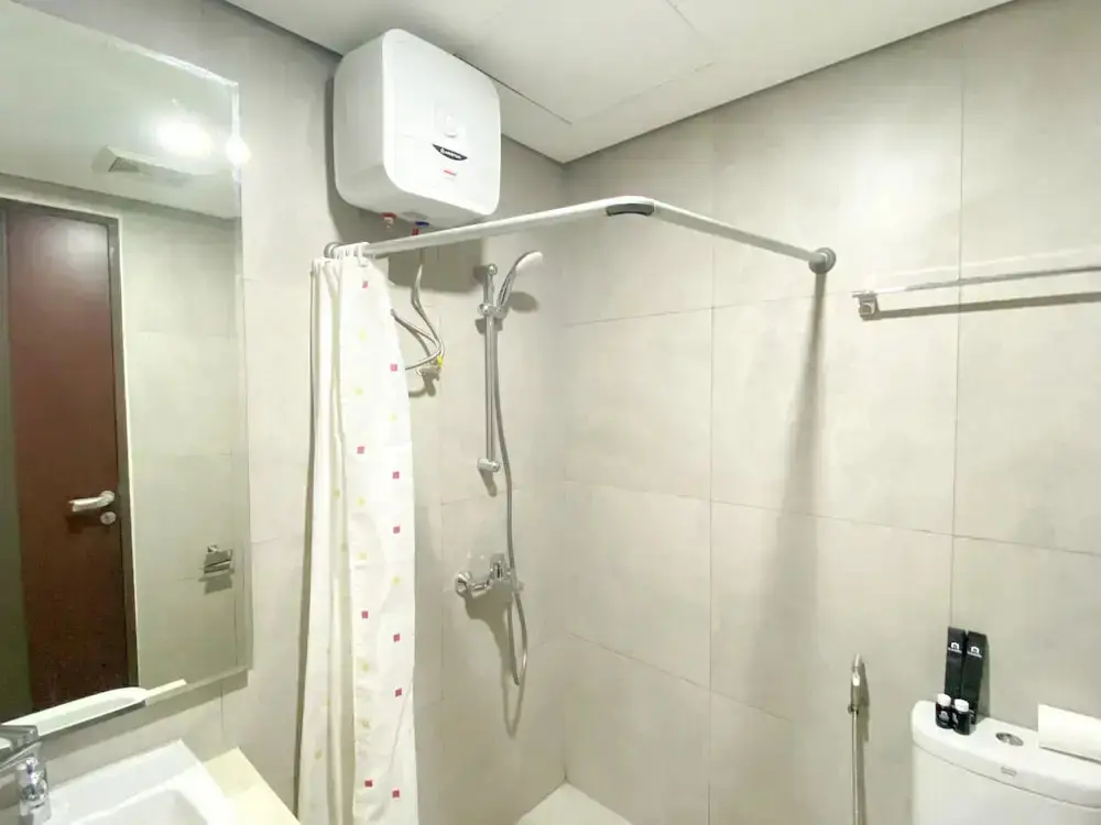 Чикаранг: Simple And Cozy Studio Room At Pollux Chadstone Apartment