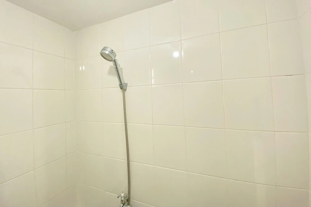 Джакарта: Minimalist And Good Deal 2Br At Bassura City Apartment