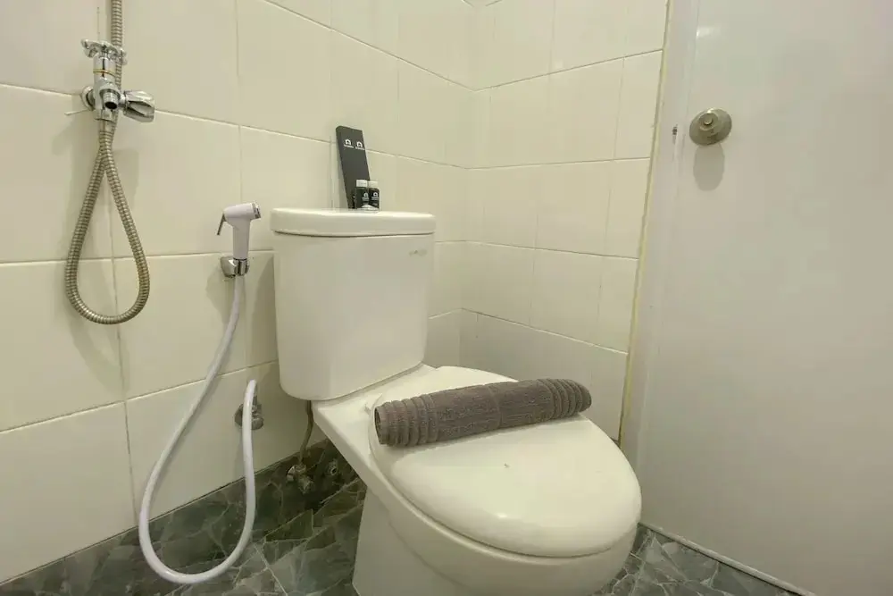Джакарта: Minimalist And Good Deal 2Br At Bassura City Apartment