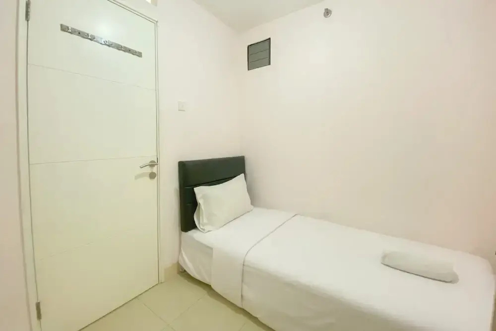 Джакарта: Good Deal And Minimalist 2Br At Bassura City Apartment