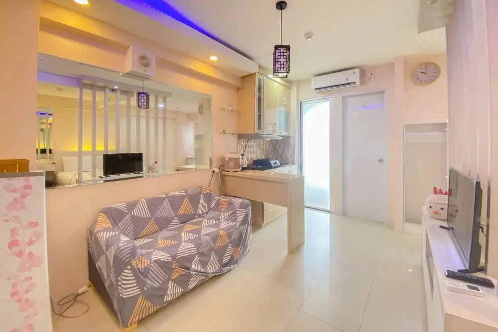 Джакарта: Best Deal And Spacious Studio At Bassura City Apartment