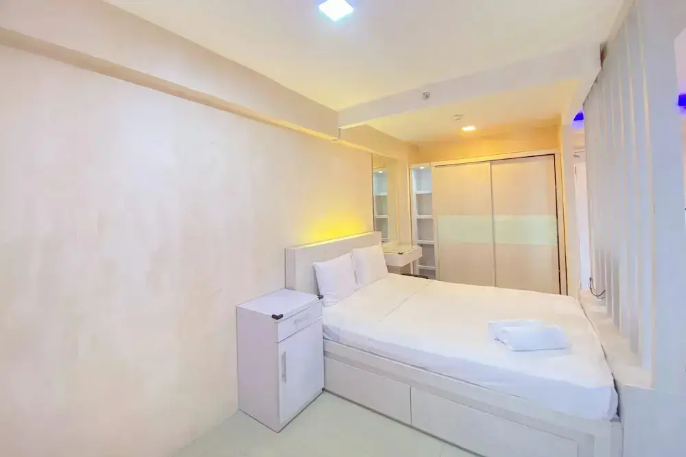 Джакарта: Best Deal And Spacious Studio At Bassura City Apartment
