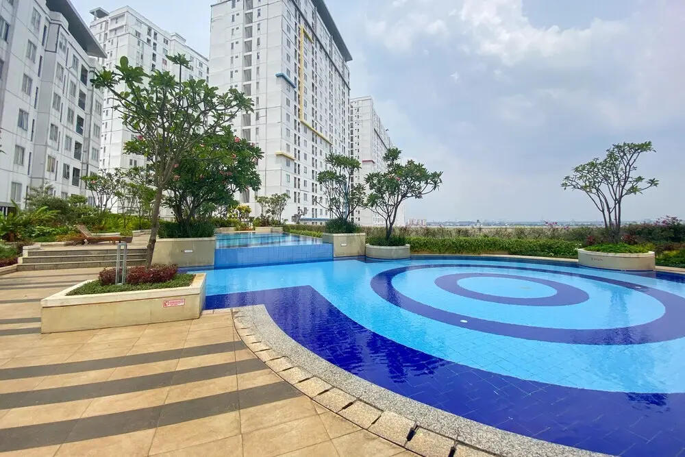 Джакарта: Best Deal And Spacious Studio At Bassura City Apartment