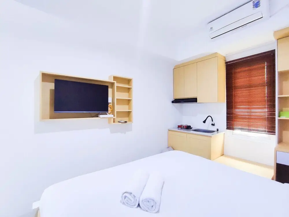 Семаранг: Cozy Studio At 9Th Floor Paltrow City Apartment