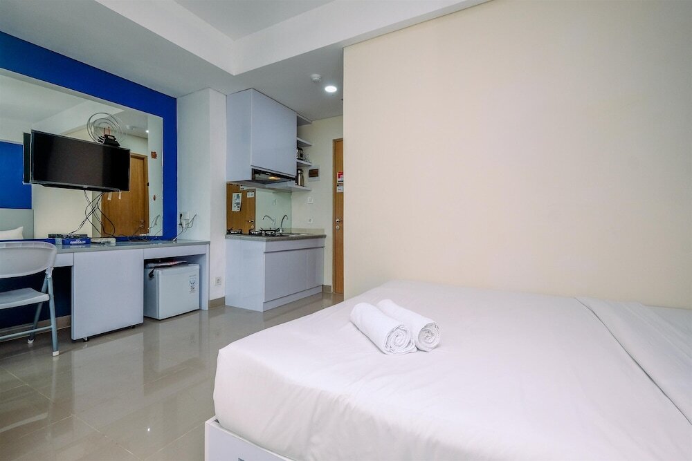 Legok: Elegant Studio Apartment At B Residence Near Aeon Mall