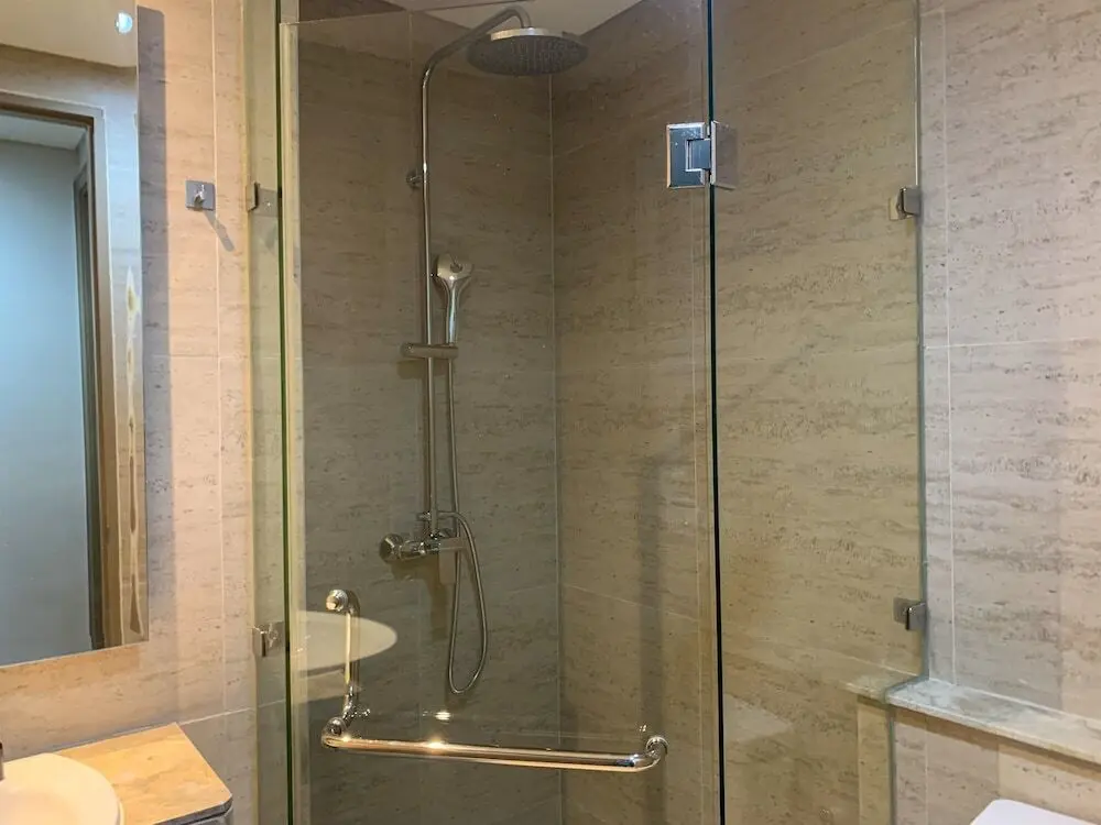 Джакарта: Comfort 1Br At Gold Coast Apartment