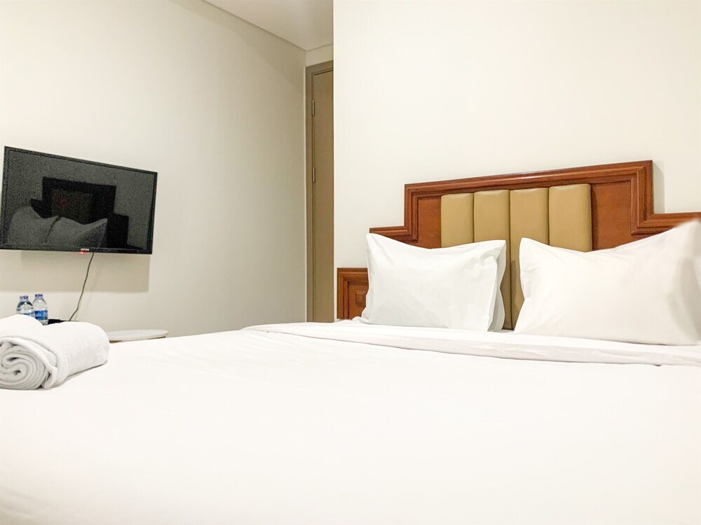 Джакарта: Comfort 1Br At Gold Coast Apartment