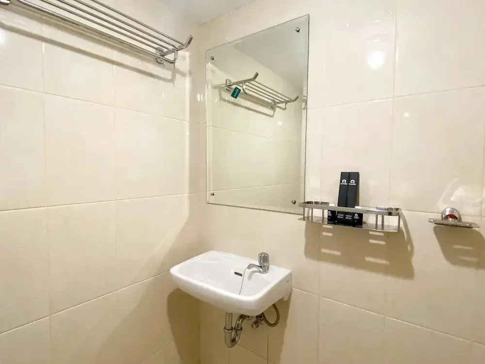 Бекаси: Restful And Functional Studio Apartment At Springlake Summarecon Bekasi