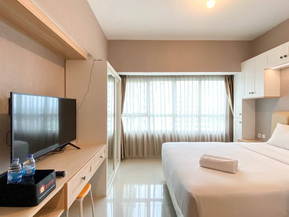 Бекаси: Restful And Functional Studio Apartment At Springlake Summarecon Bekasi