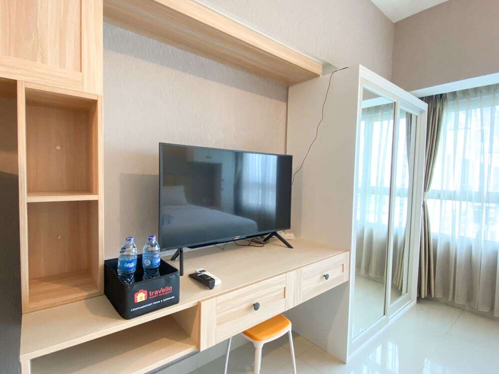 Бекаси: Restful And Functional Studio Apartment At Springlake Summarecon Bekasi