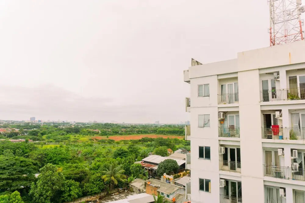 Южный Тангеранг: Restful And Simply 2Br At Sky View Apartment