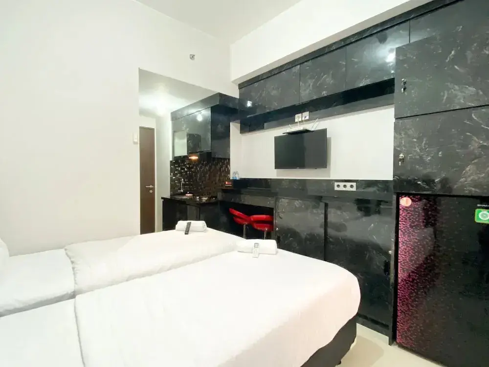 Бекаси: Modern Studio At 12Th Floor Transpark Juanda Bekasi Timur Apartment