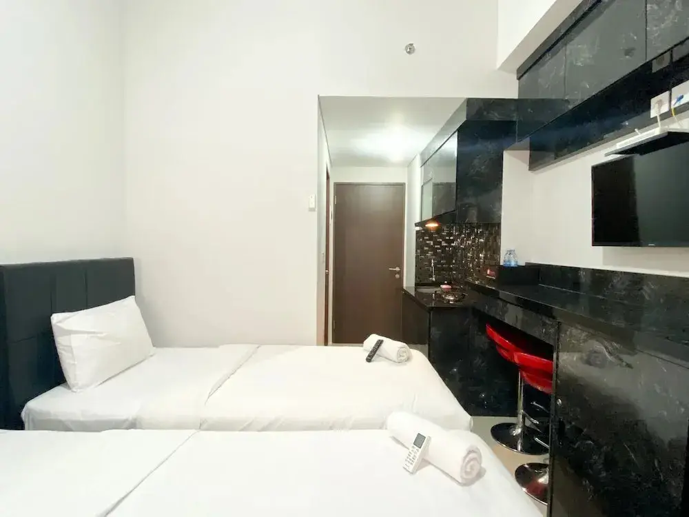 Бекаси: Modern Studio At 12Th Floor Transpark Juanda Bekasi Timur Apartment