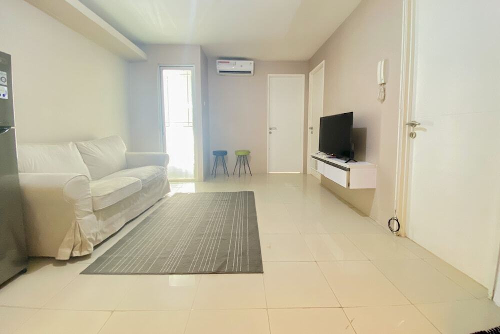 Джакарта: Nice Comfortable 2Br Apartment At Bassura City