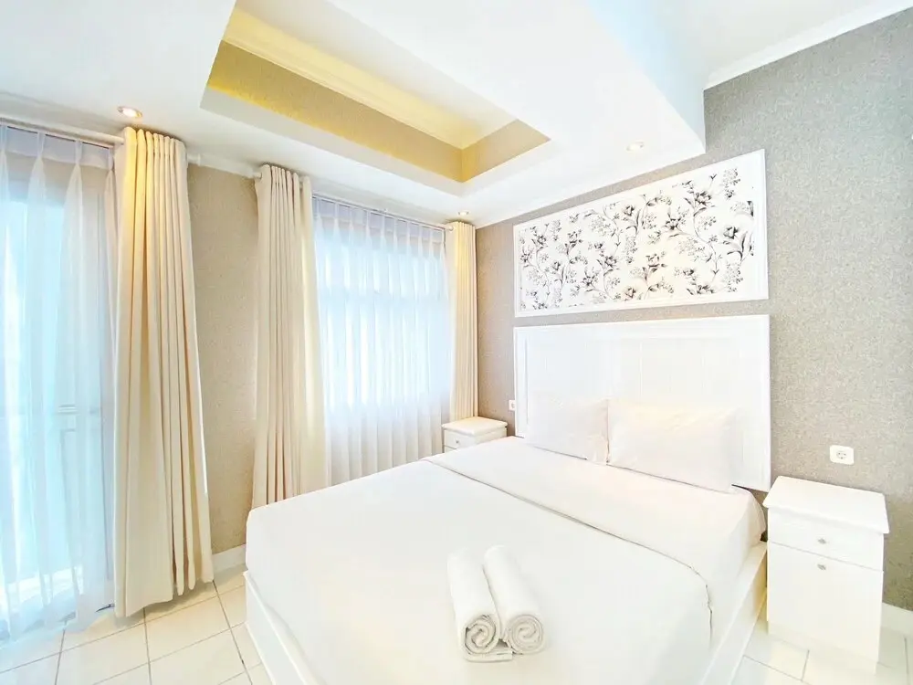 Бандунг: Nice Studio Room At Grand Asia Afrika Apartment