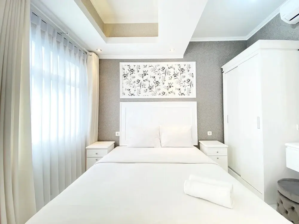 Бандунг: Nice Studio Room At Grand Asia Afrika Apartment