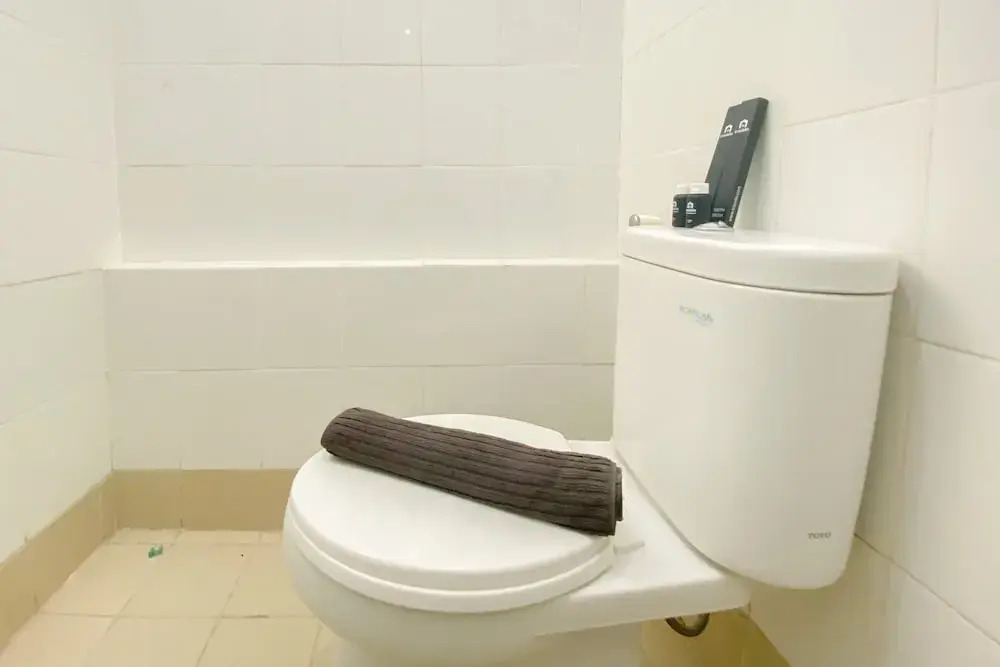 Джакарта: Cozy Studio At 30Th Floor Bassura City Apartment