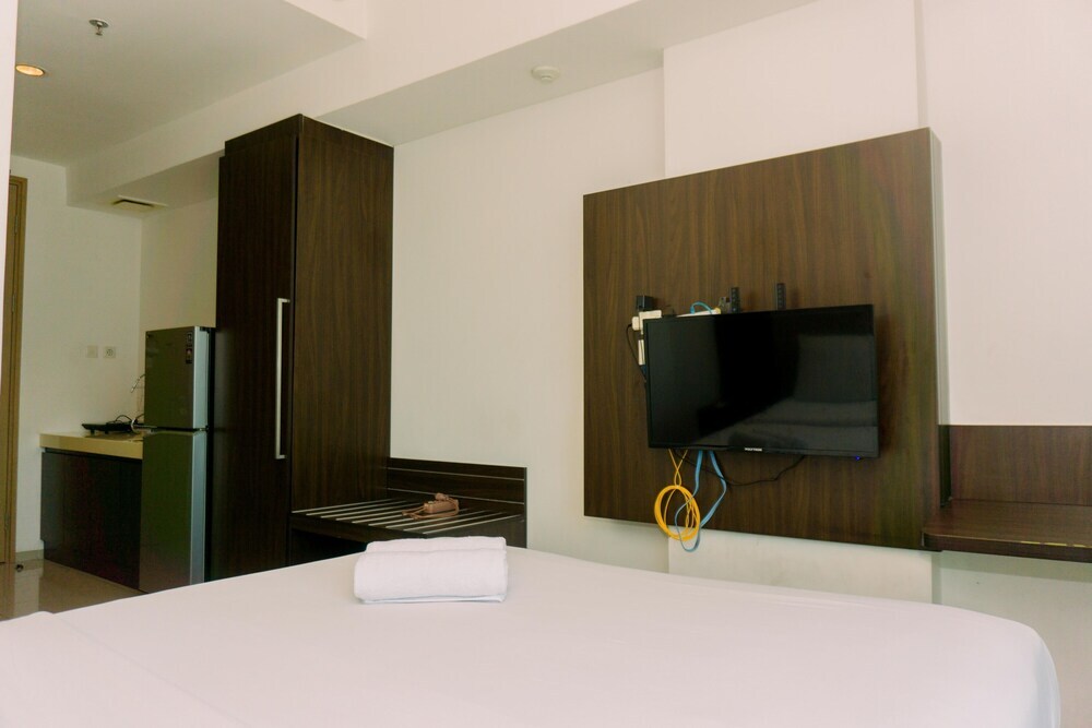 Тангеранг: Fancy Studio At Tree Park City Cikokol Apartment