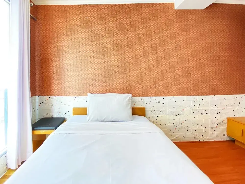 Бандунг: Cozy Studio At Grand Asia Afrika Apartment