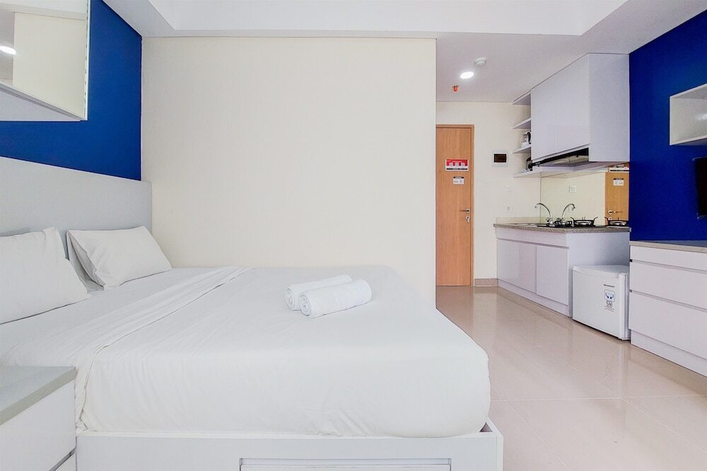 Legok: Simply Look And Warm Studio Apartment At B Residence
