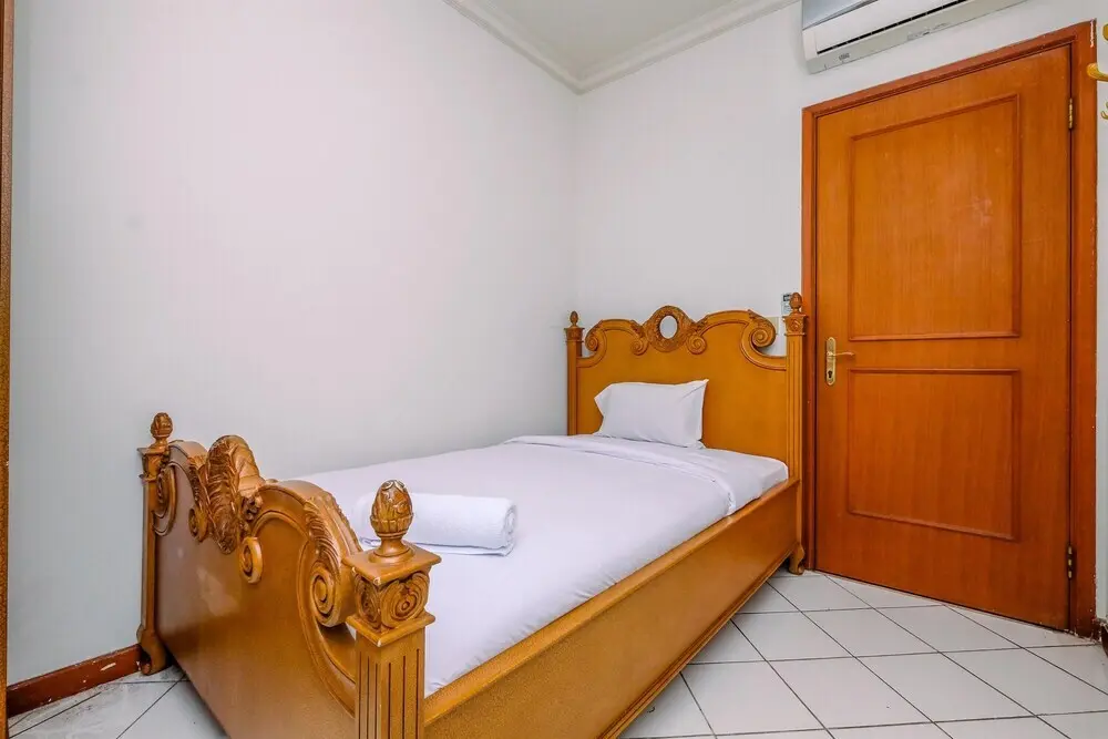 Джакарта: Comfortable And Spacious 3Br Puri Casablanca Apartment