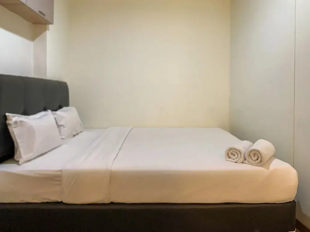 Джакарта: Warm And Homey 1Br At Belmont Residence Puri Apartment