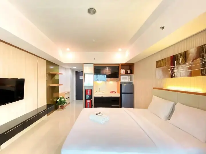 Бандунг: Best Location Studio At Tamansari La Grande Apartment