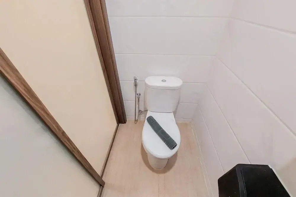 Legok: Scenic Designed And Comfy Studio At Sky House Bsd Apartment