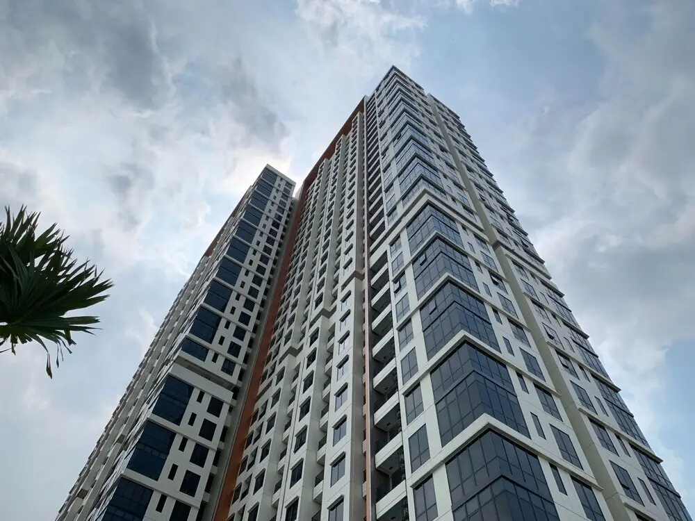 Spacious And Nice 2Br At Permata Hijau Suites Apartment — фото 1