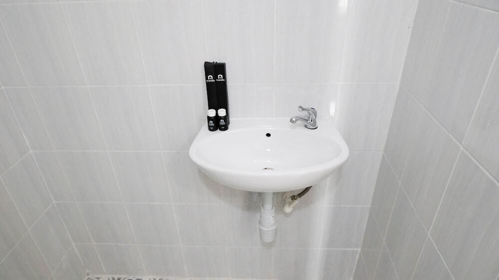 Сурабая: New And Modern Studio At Puncak Cbd Apartment