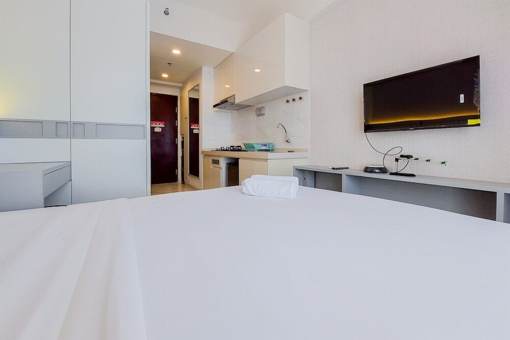 Legok: Cozy Studio At 17Th Floor Sky House Bsd Apartment Near Mall