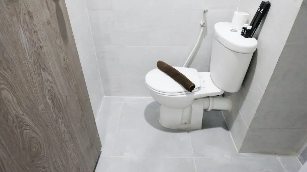 Сурабая: Homey And Compact Studio Apartment At Taman Melati Surabaya