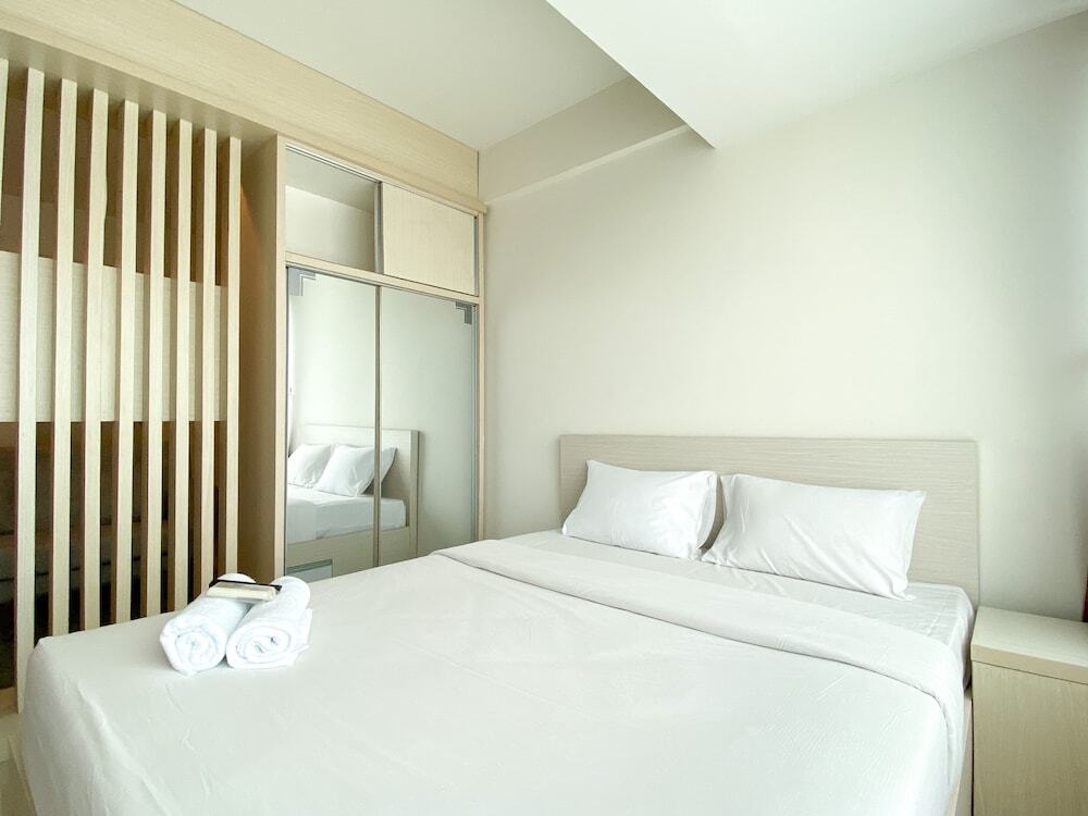 Бекаси: Minimalist And Strategic Studio Apartment At Grand Kamala Lagoon