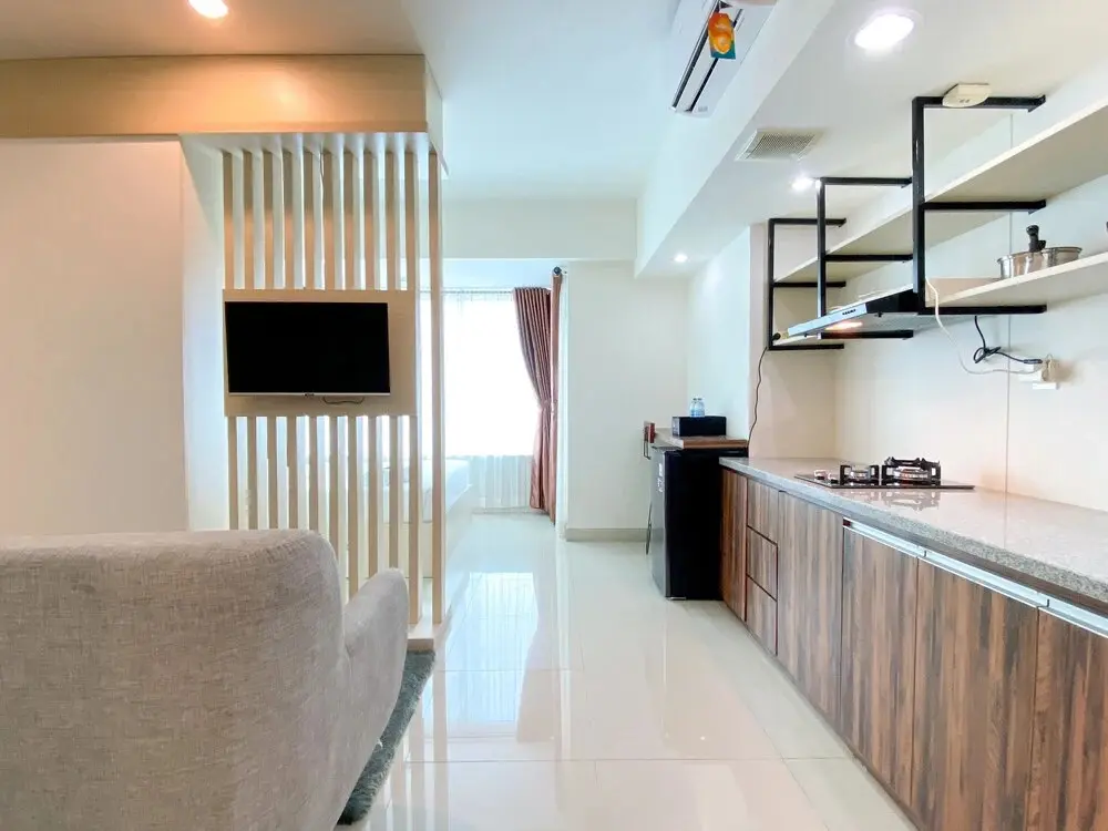 Бекаси: Minimalist And Strategic Studio Apartment At Grand Kamala Lagoon