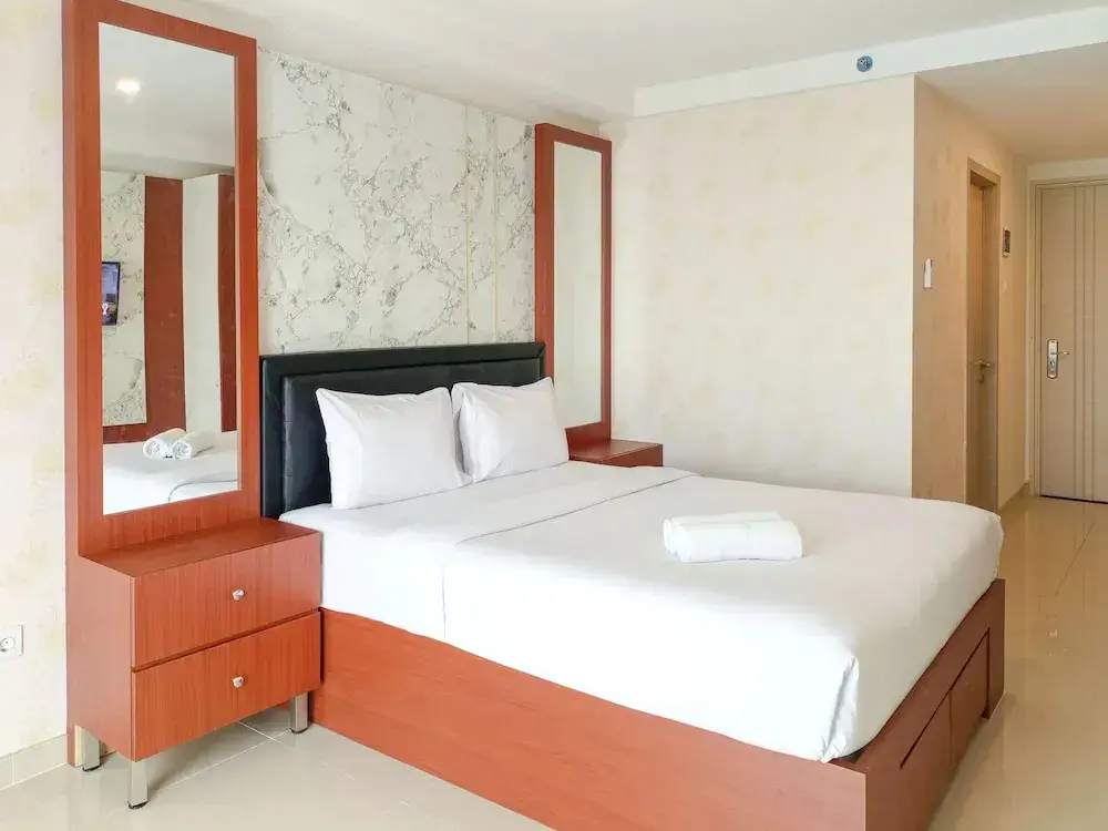Ngaglik: Elegant And Minimalist Studio At Mataram City Apartment