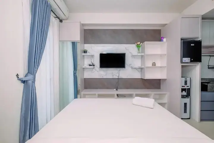 Депок: Good Deal Studio Apartment At Transpark Cibubur