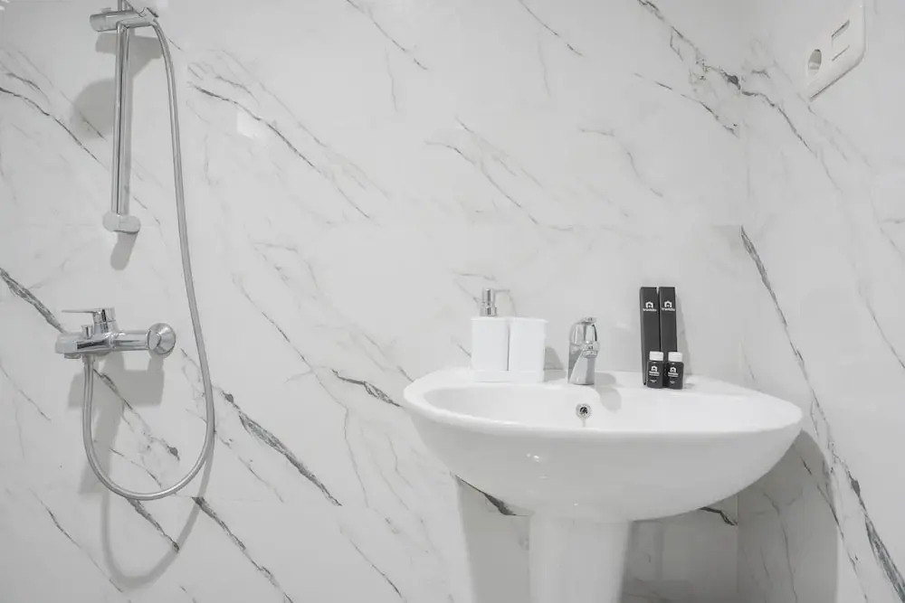 Джакарта: Comfort And Homey 3Br At Pesona Bahari Apartment