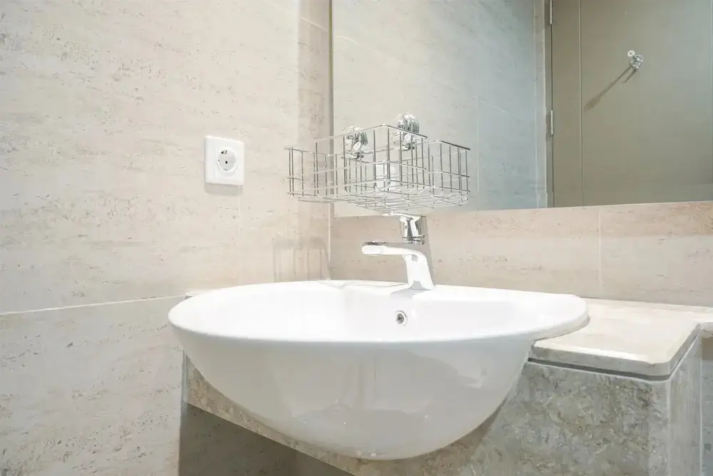 Джакарта: Fancy And Comfort 1Br At Gold Coast Apartment