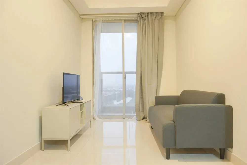 Джакарта: Fancy And Comfort 1Br At Gold Coast Apartment