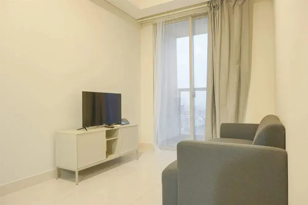 Джакарта: Fancy And Comfort 1Br At Gold Coast Apartment