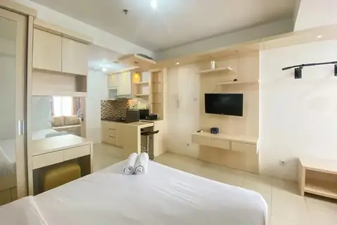 Best Location And Simply Studio Room At Bassura City Apartment — фото 1