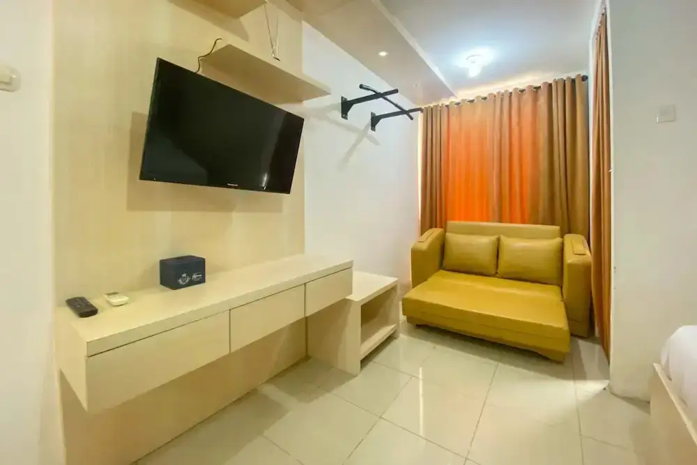 Джакарта: Best Location And Simply Studio Room At Bassura City Apartment