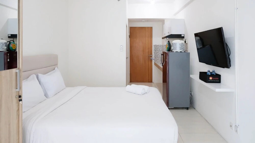 Сурабая: Homey And Comfy Studio At Puncak Bukit Golf Surabaya Apartment