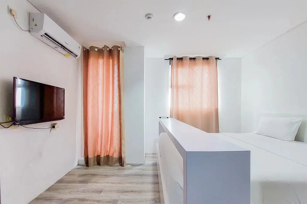 Южный Тангеранг: Well Furnished And Comfy Studio Bintaro Icon Apartment