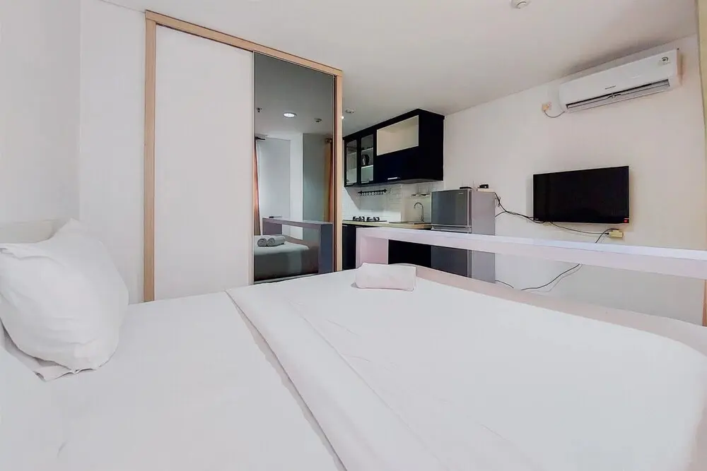 Южный Тангеранг: Well Furnished And Comfy Studio Bintaro Icon Apartment