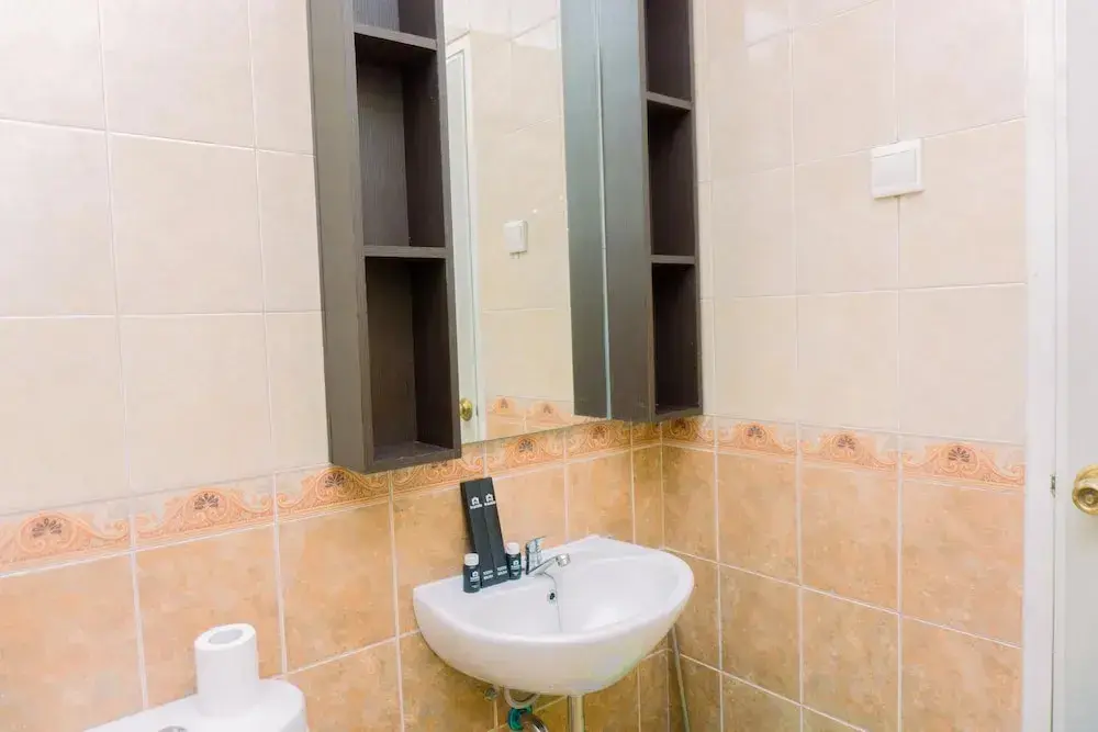 Джакарта: Minimalist And Homey 1Br At Puri Garden Apartment