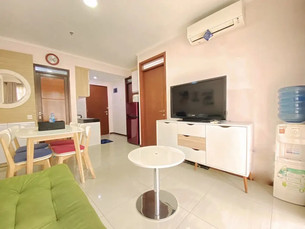 Бандунг: Homey And Cozy 2Br At Gateway Pasteur Apartment