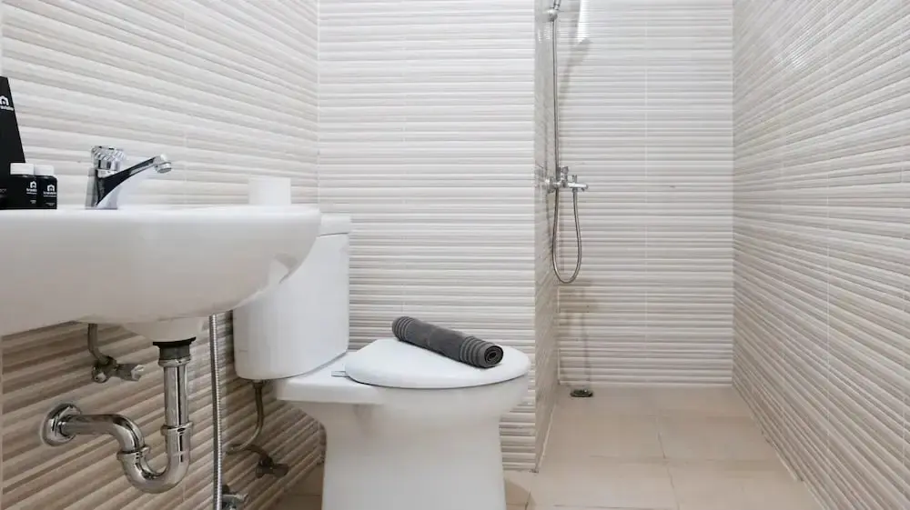 Сурабая: Best Choice And Spacey 2Br Apartment At Puncak Bukit Golf Surabaya