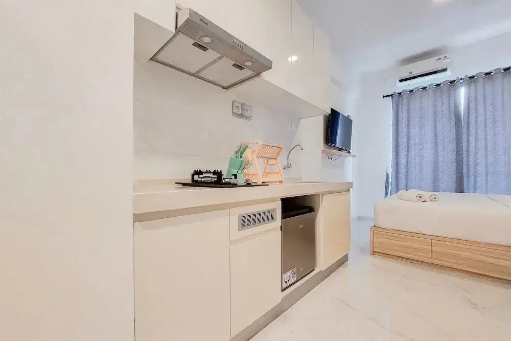 Legok: Functional Studio At Sky House Bsd Apartment Near Aeon Mall